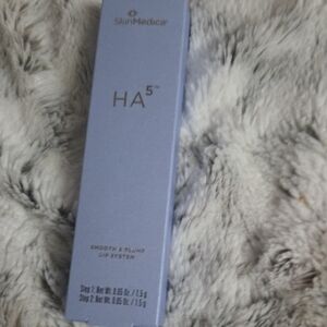 SkinMedica HA5 Lip System in Soft Lavender